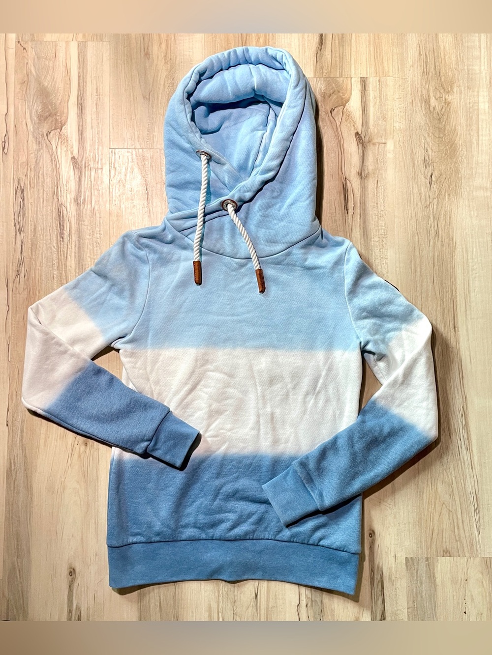 WanaKome blue Gradient hoodie, women’s size: small, high neck, thicker fabric